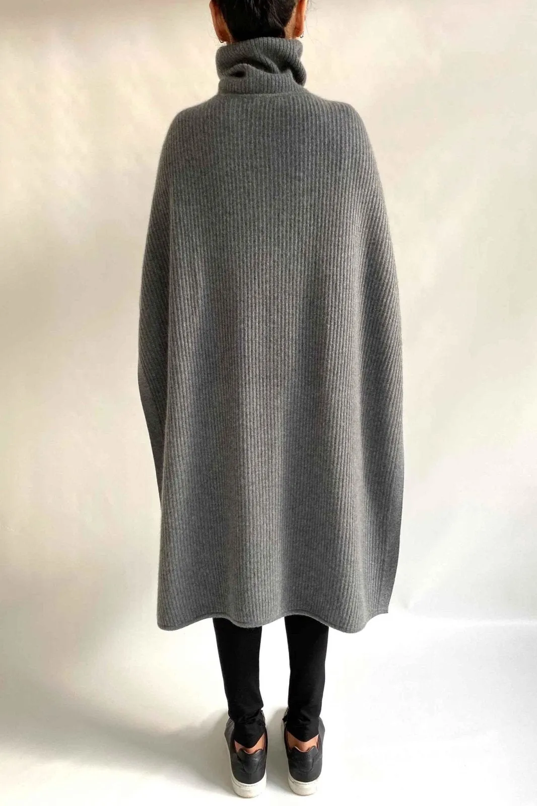 Cashmere Chunky Sweater Poncho with roll neck in Mid grey