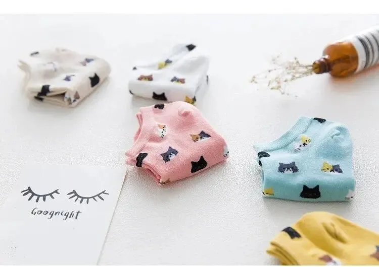 Cat Themed Socks Aus (Size 6-9) Stretch