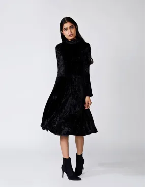 DELIA Black Velvet Midi Dress