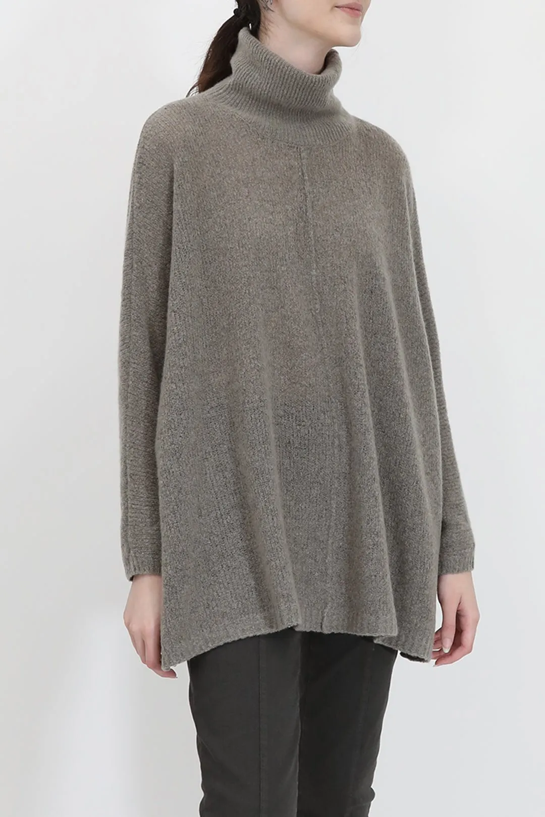 ELENE ONE-SIZE TURTLENECK PONCHO IN CLOUD CASHMERE