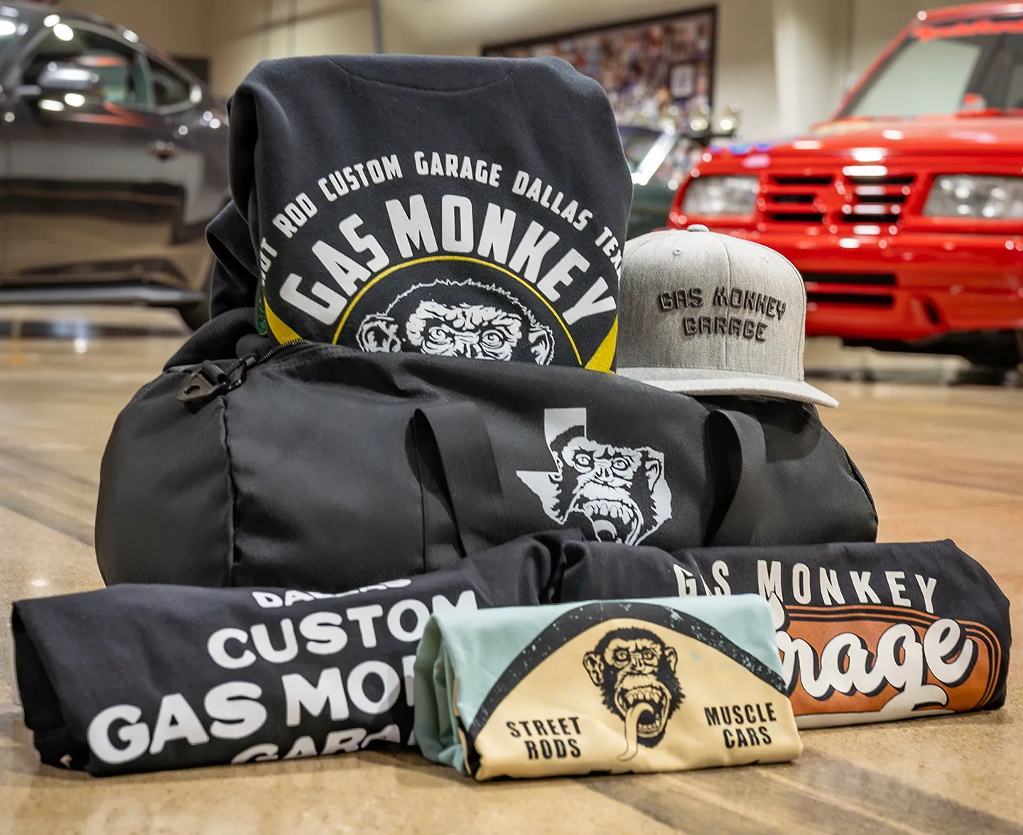 Pro Apparel Mystery Duffel Bundle   750 Bonus Entries!