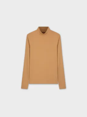 RIBBED JERSEY TURTLENECK-SAND