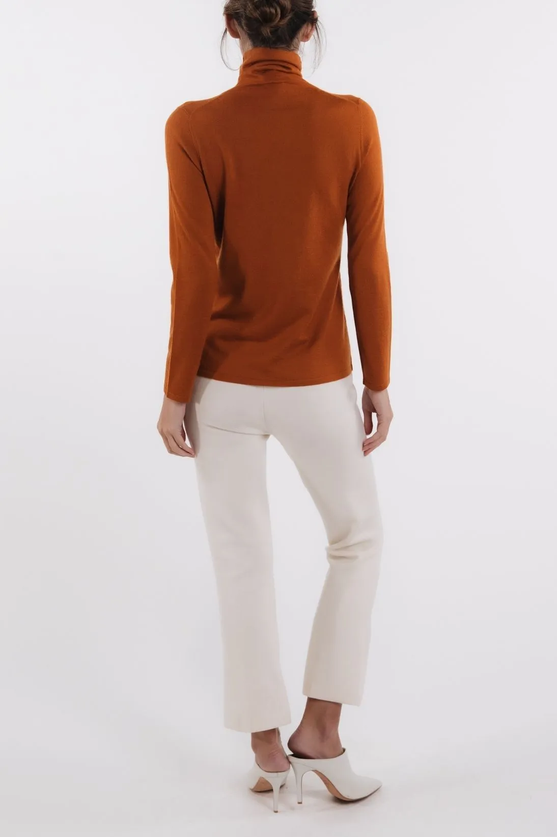 SUPERFINE CASHMERE TURTLENECK