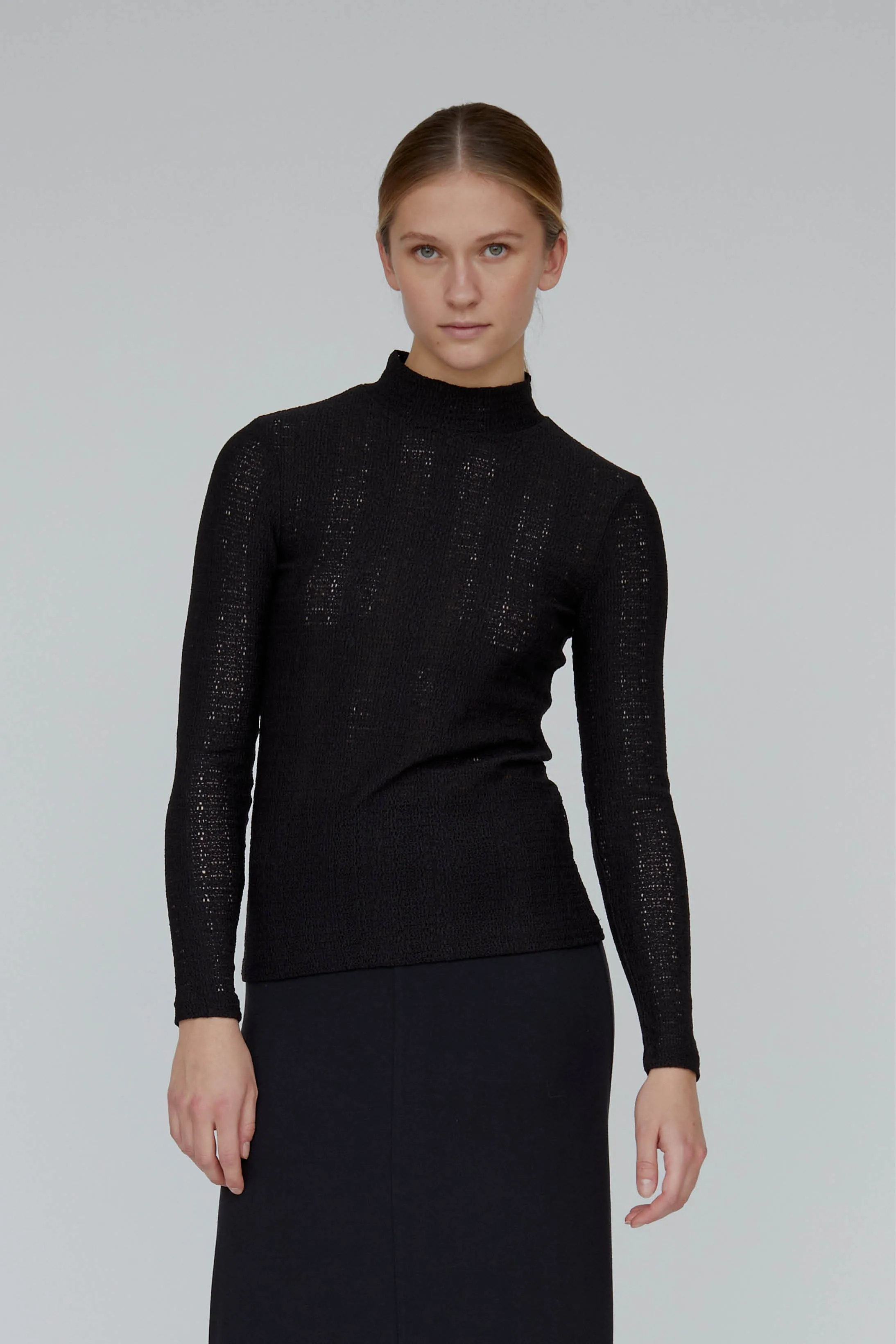 Suvi T-neck - Black